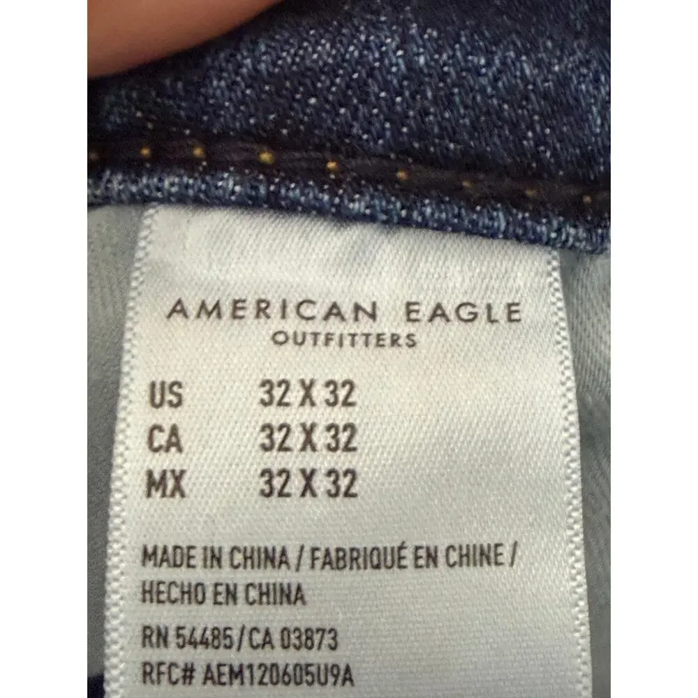 Bundle American Eagle Men’s denim jeans size 32x32/33 x32 boot and straight cut